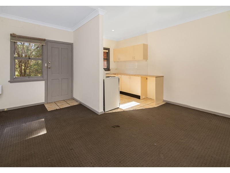 2/6 Margin Street, Gosford NSW 2250