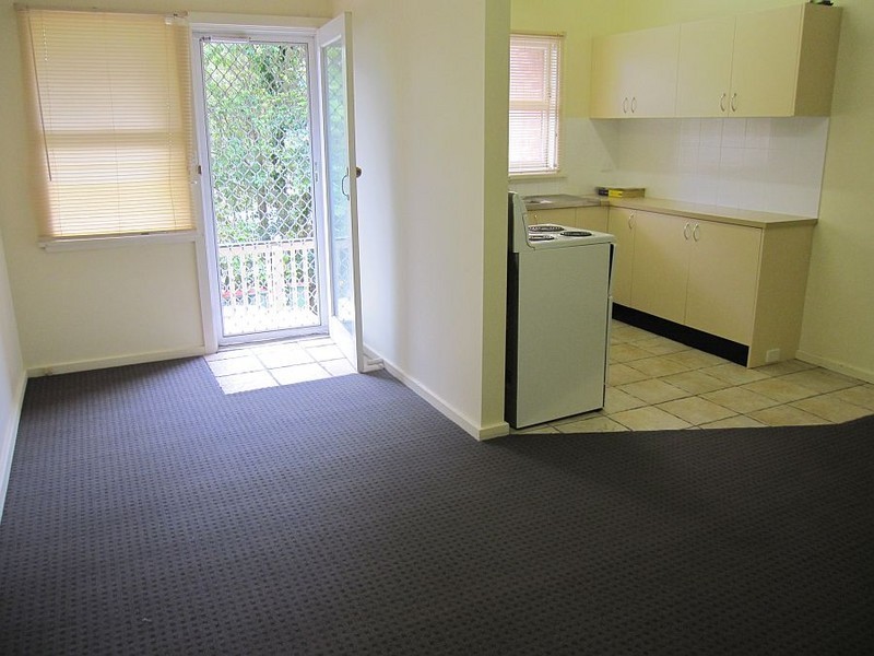 2/6 Margin Street, Gosford NSW 2250