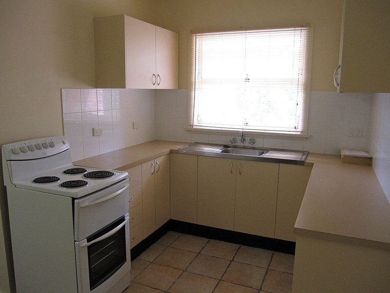 2/6 Margin Street, Gosford NSW 2250