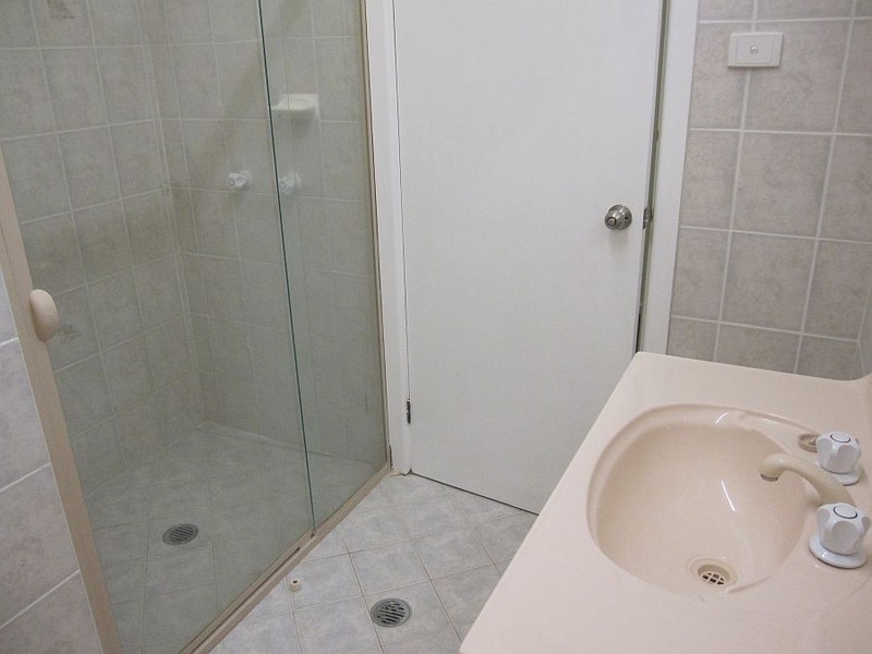 2/6 Margin Street, Gosford NSW 2250