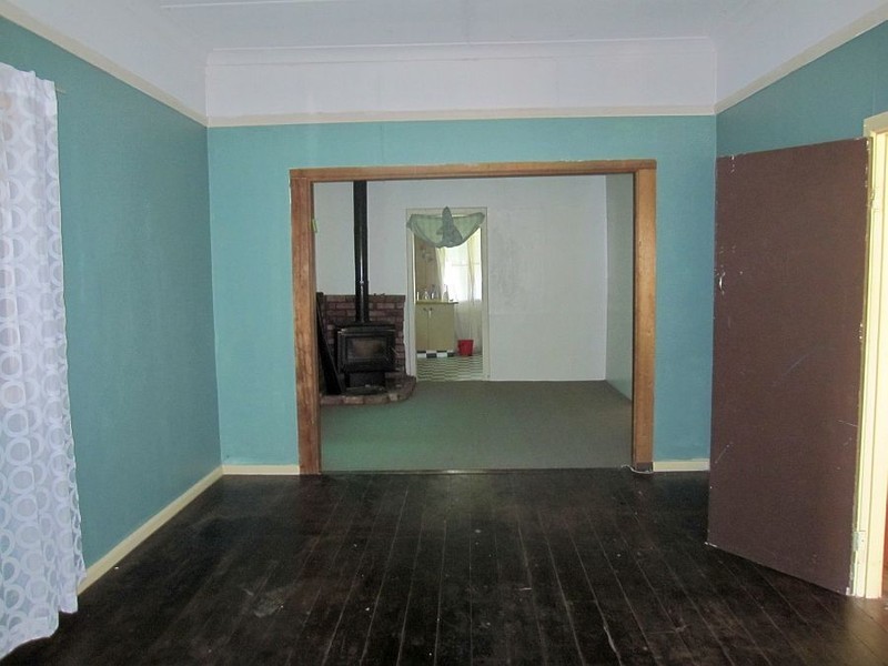 23 Cary Street, Wyoming NSW 2250