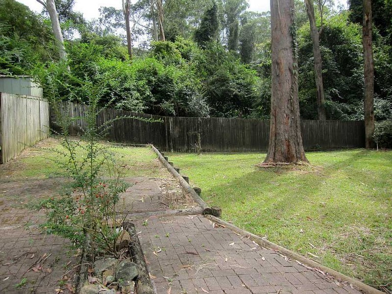 17 Pangari Avenue, Wyoming NSW 2250