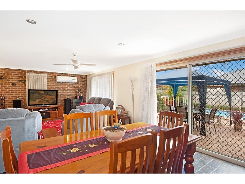 11 Bullock Road, Ourimbah NSW 2258