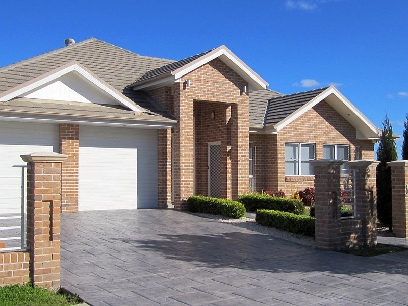 14 Wallum Cres, Woongarrah NSW 2259