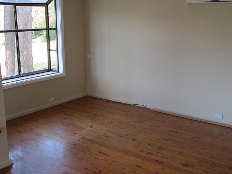 77 Renwick Street, Wyoming NSW 2250