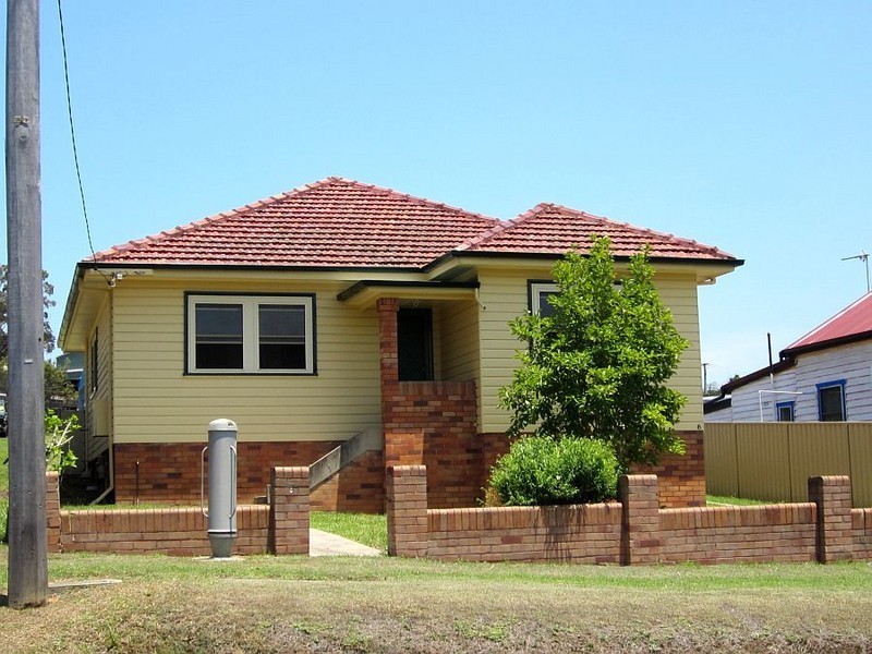 6 Cary Street, Wyoming NSW 2250