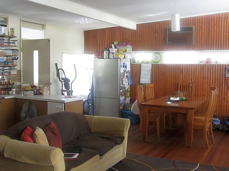 69 Lakin Street, Bateau Bay NSW 2261