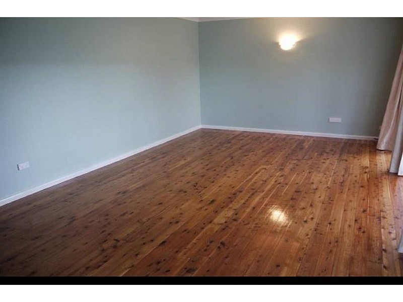 35 Cary Street, Wyoming NSW 2250