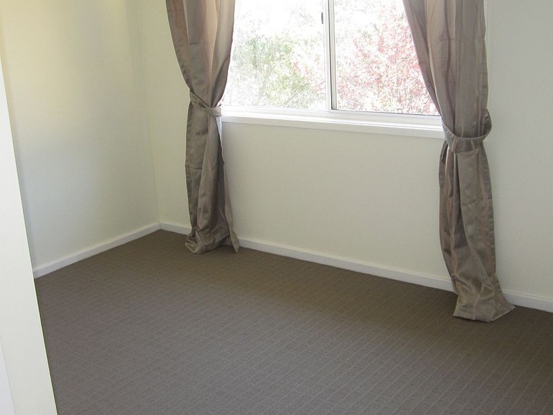 35 Cary Street, Wyoming NSW 2250