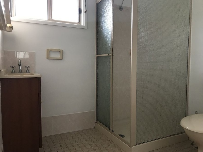 10 Kent Street, Niagara Park NSW 2250