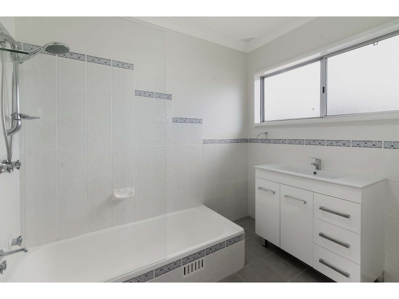 30 Spring Valley Avenue, Gorokan NSW 2263