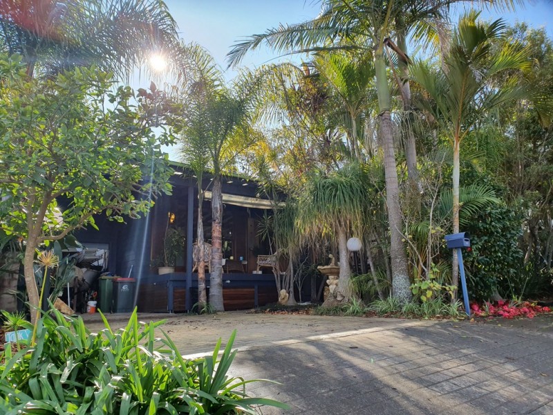 25 Winbin Crescent, Gwandalan NSW 2259