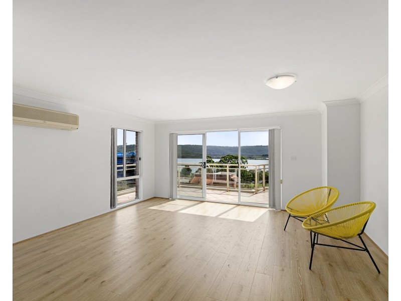 17/73-77 Henry Parry Drive, Gosford NSW 2250