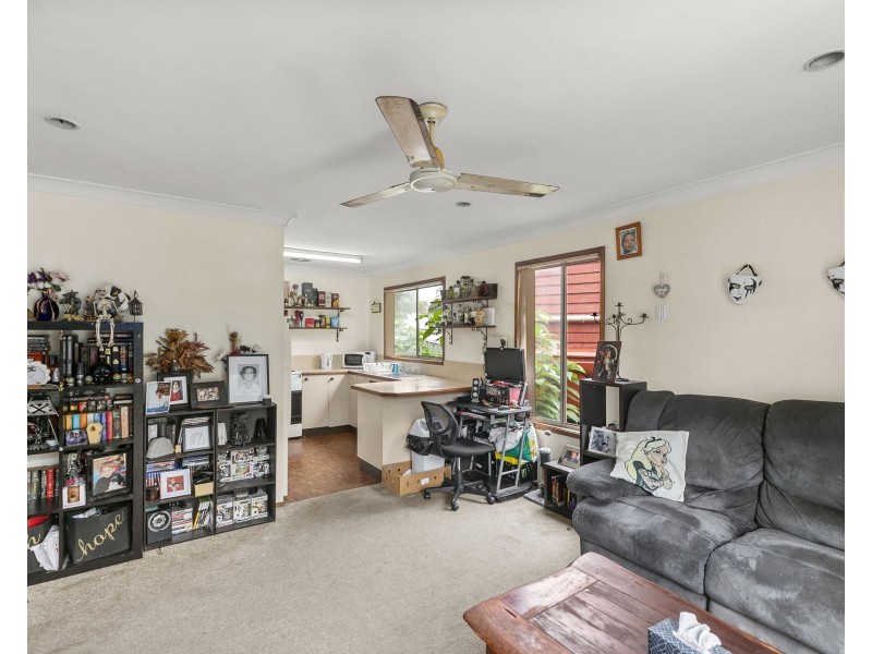 17 Warrawilla Street, Wyoming NSW 2250