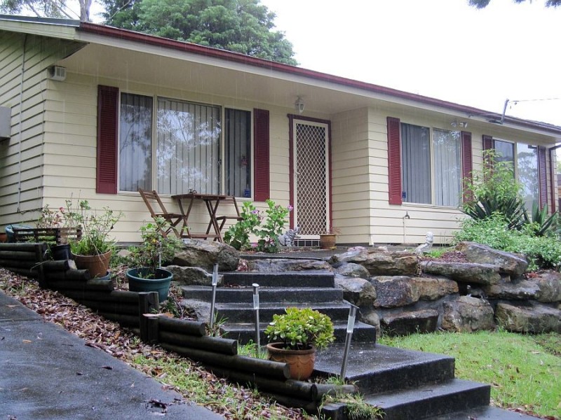 20 Berrys Head Road, Wyoming NSW 2250