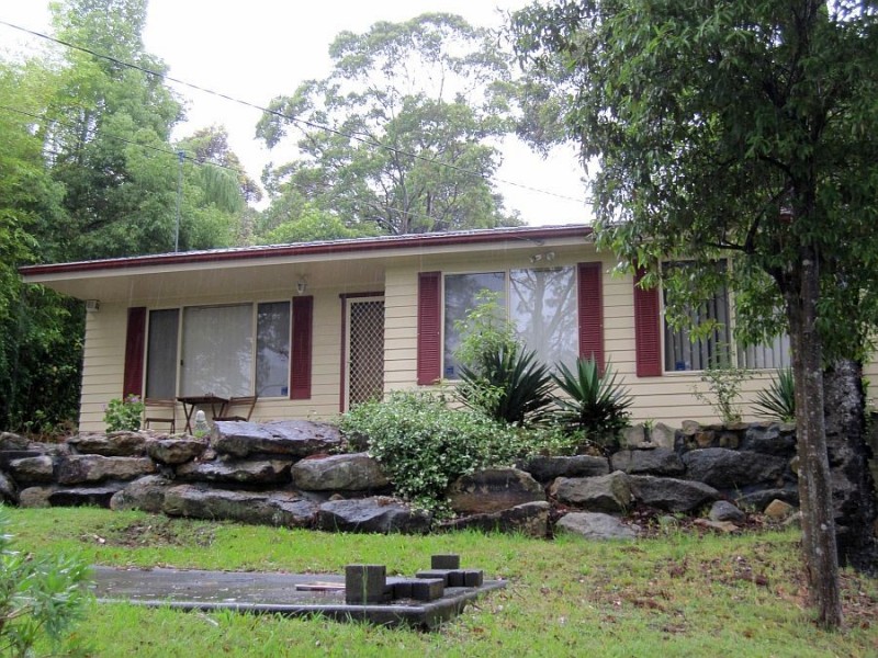 20 Berrys Head Road, Wyoming NSW 2250