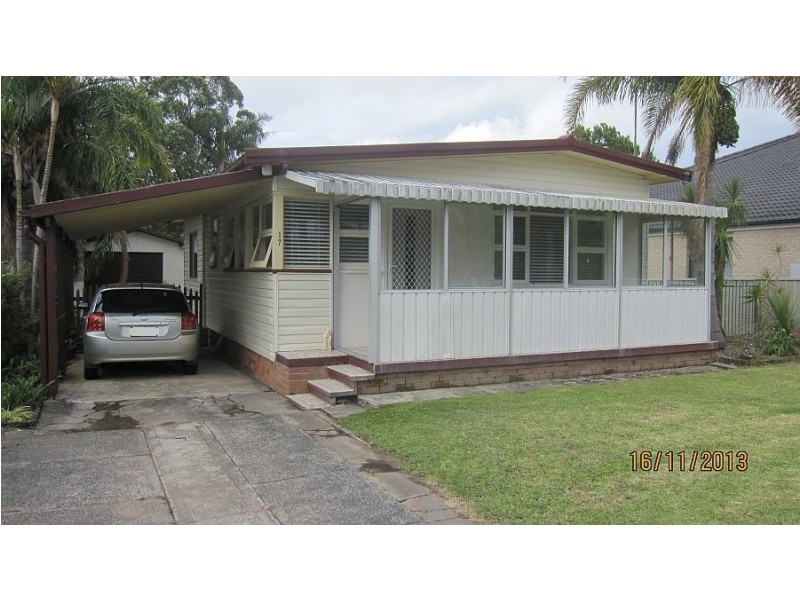 17 Emerald Place, Berkeley Vale NSW 2261