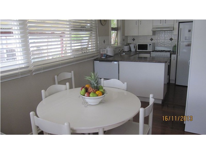 17 Emerald Place, Berkeley Vale NSW 2261