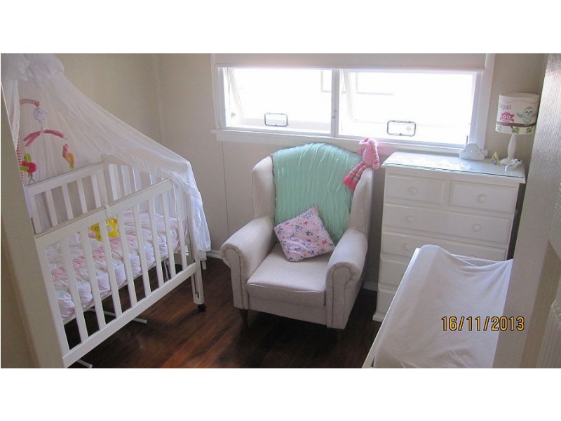 17 Emerald Place, Berkeley Vale NSW 2261