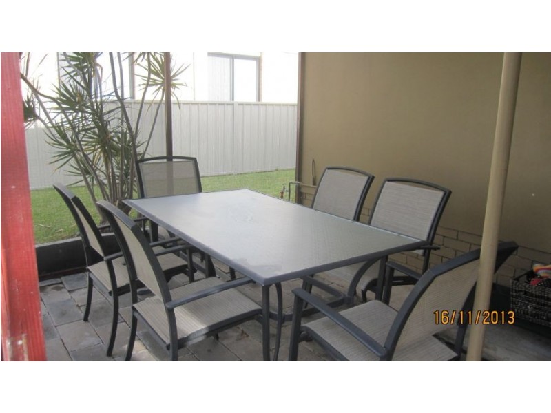 17 Emerald Place, Berkeley Vale NSW 2261