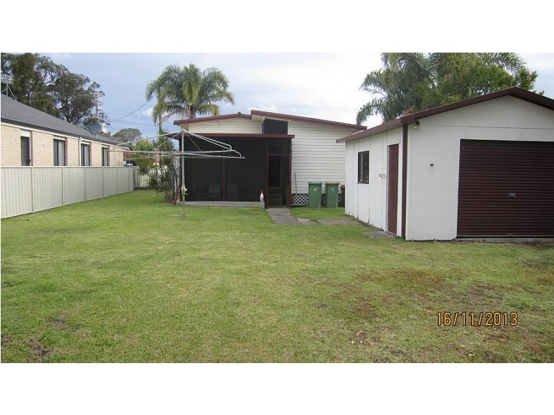 17 Emerald Place, Berkeley Vale NSW 2261