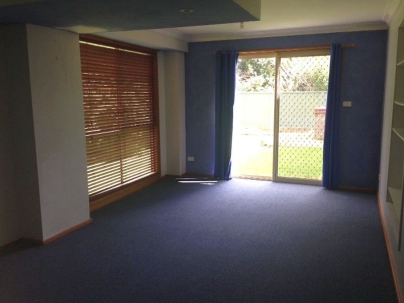 14 Janine Close, Lisarow NSW 2250