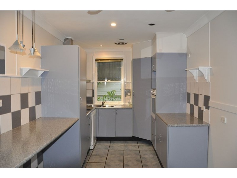 7 Isis Street, Wyoming NSW 2250