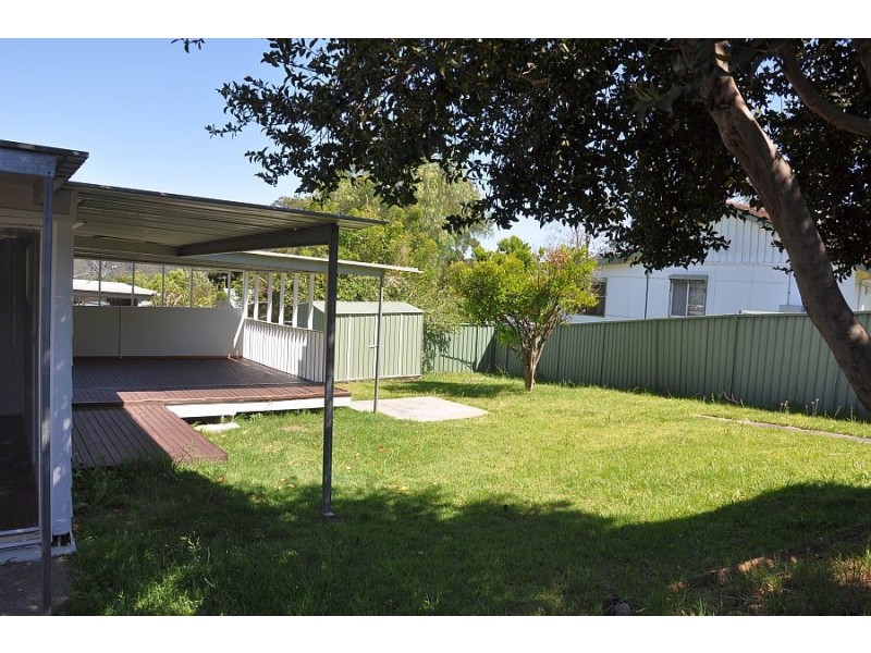 7 Isis Street, Wyoming NSW 2250