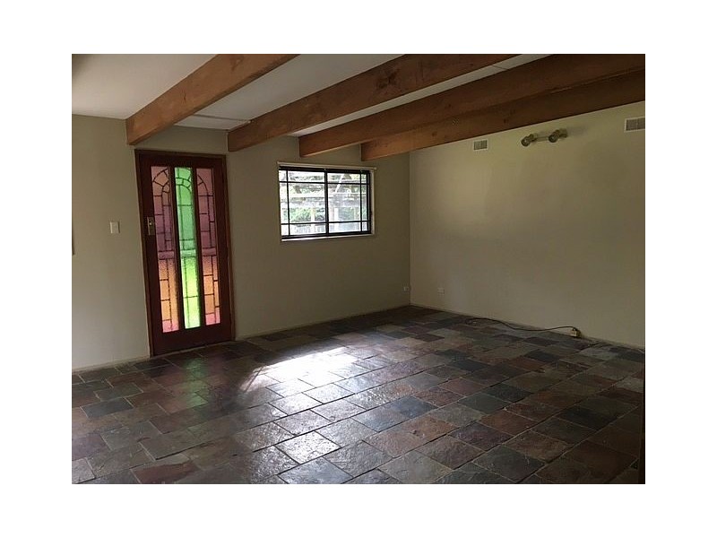 17 Pangari Avenue, Wyoming NSW 2250