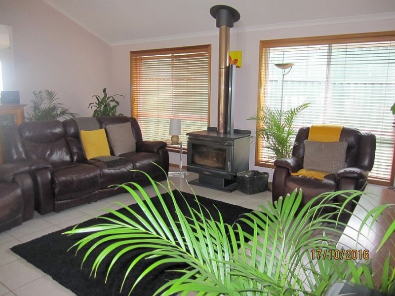 15 Glenwood Road, Narara NSW 2250