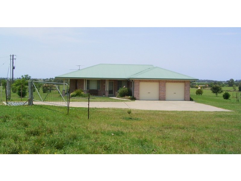 111 Old Aerodrome Road, Aldavilla NSW 2440