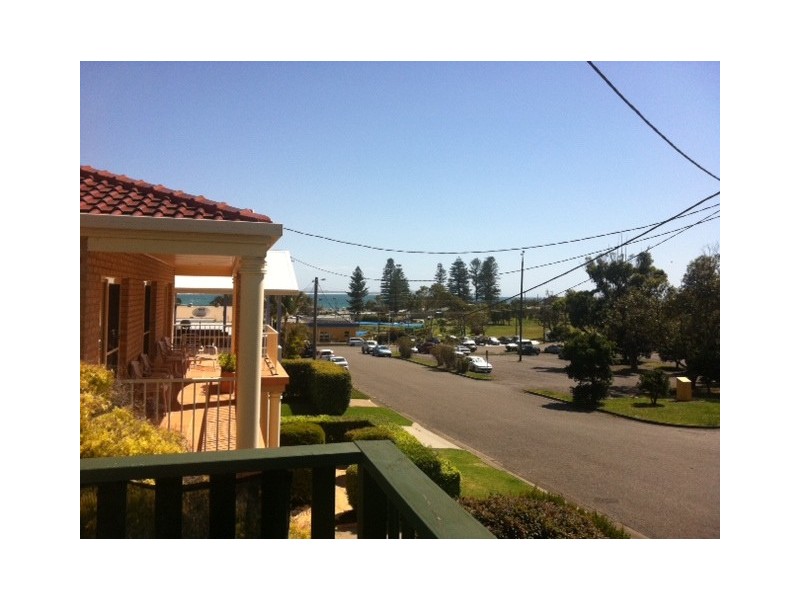9 Scott Street, Crescent Head NSW 2440
