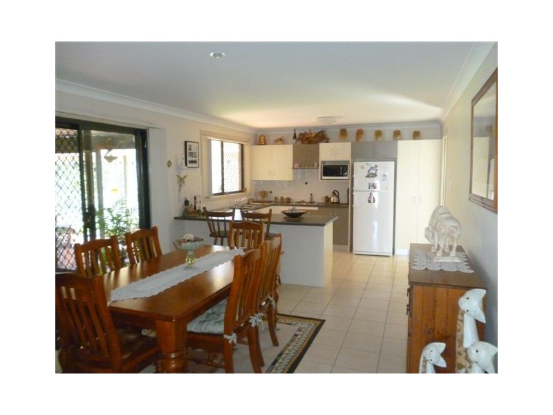 5 Bert Dyson Place, Kempsey NSW 2440
