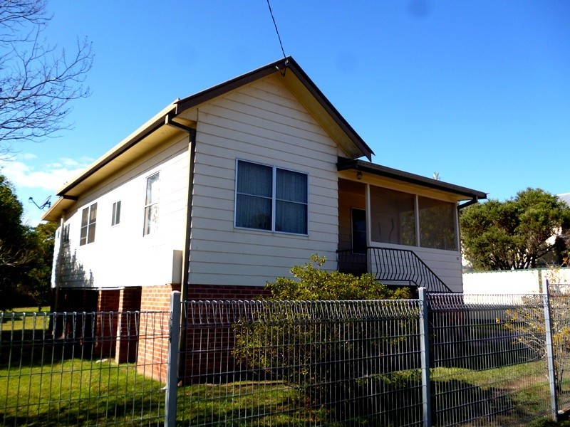 13 Macquarie Street, South Kempsey NSW 2440