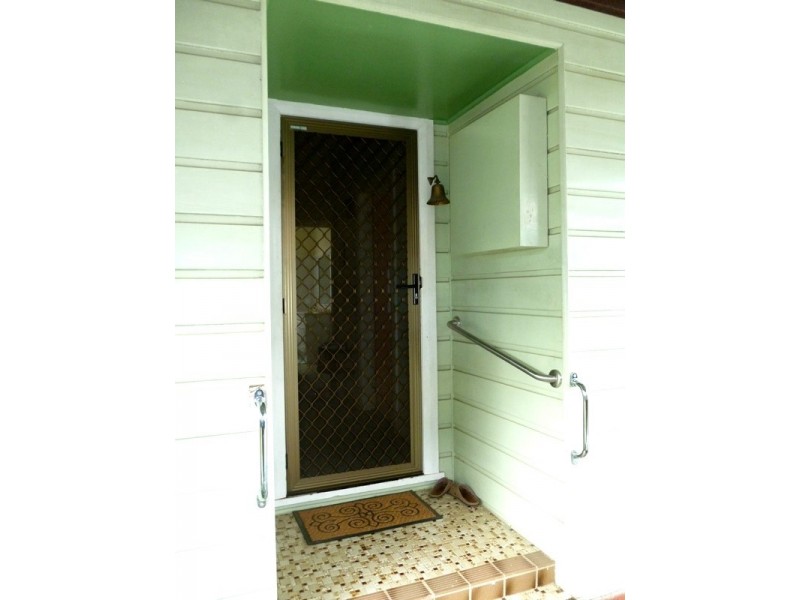 10 Cameron Street, West Kempsey NSW 2440