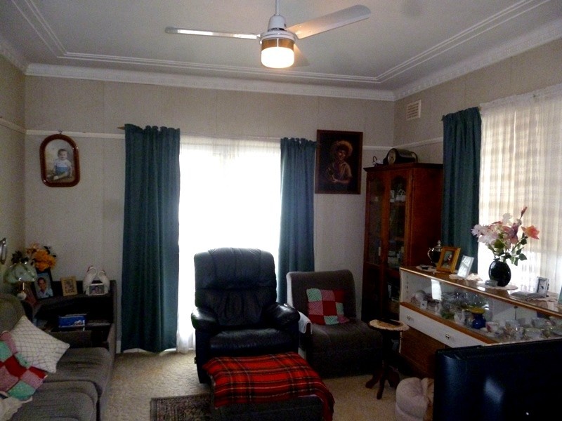 10 Cameron Street, West Kempsey NSW 2440