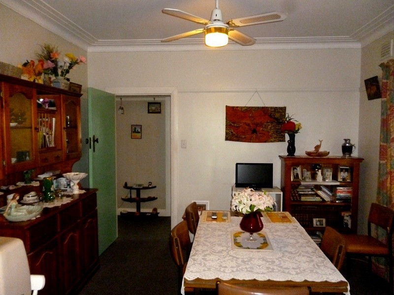 10 Cameron Street, West Kempsey NSW 2440