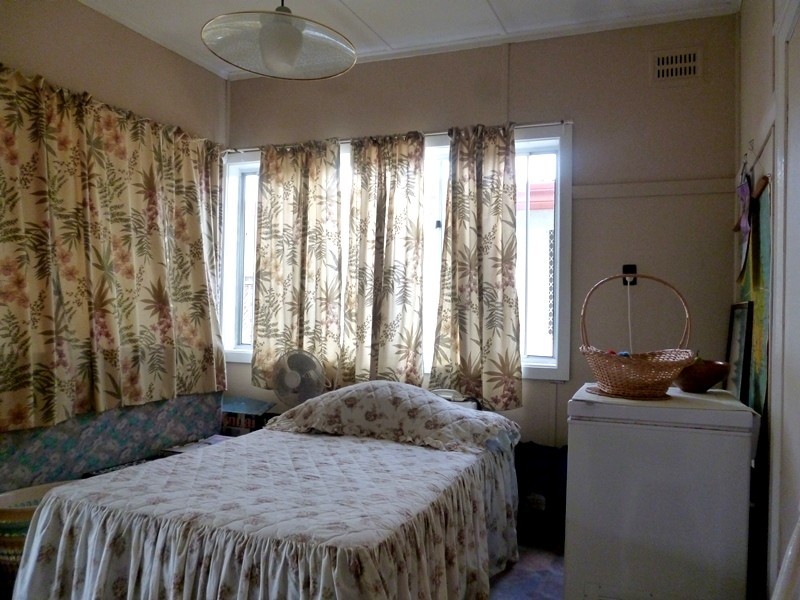 10 Cameron Street, West Kempsey NSW 2440