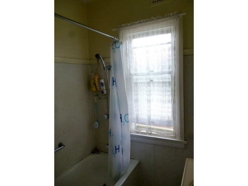 10 Cameron Street, West Kempsey NSW 2440