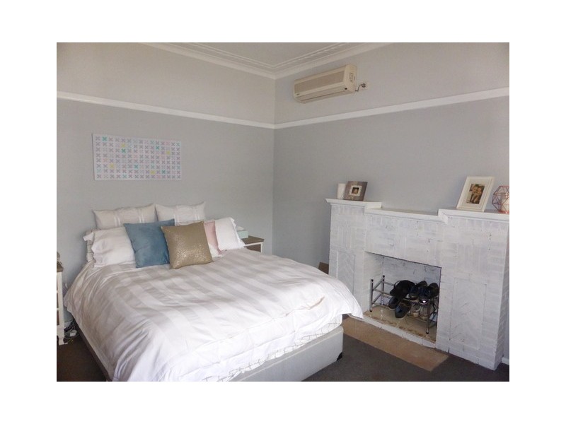 6 Weston Street, Parkes NSW 2870