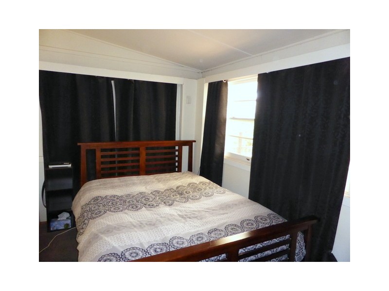 6 Weston Street, Parkes NSW 2870