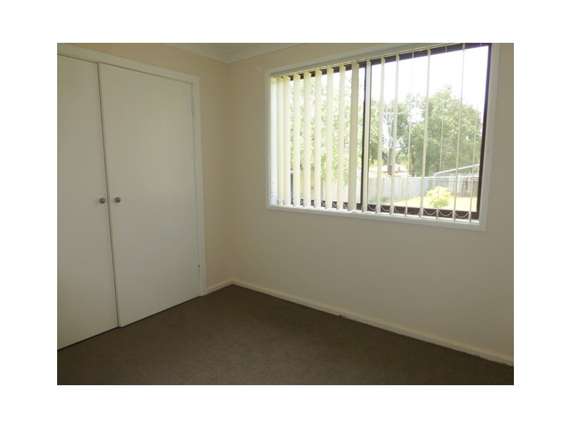 18 Callaghan Street, Parkes NSW 2870