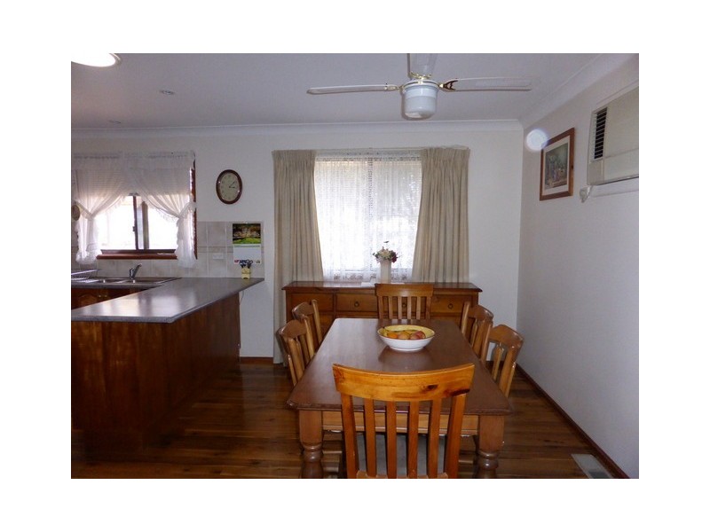 93 Victoria Street, Parkes NSW 2870