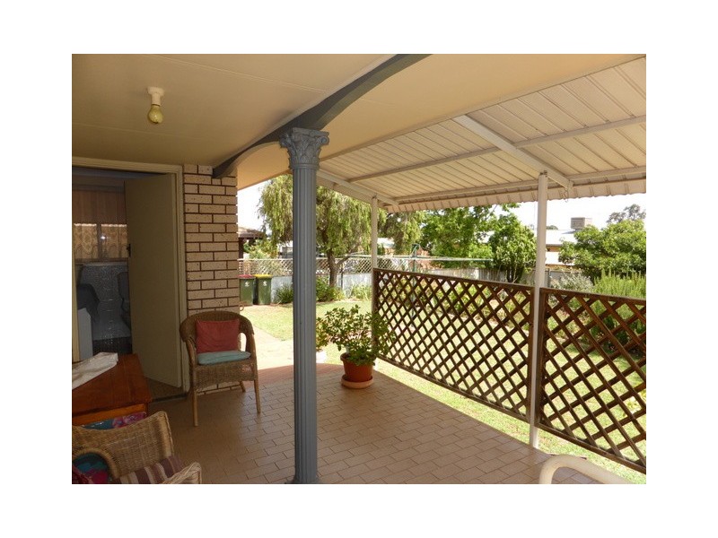 93 Victoria Street, Parkes NSW 2870