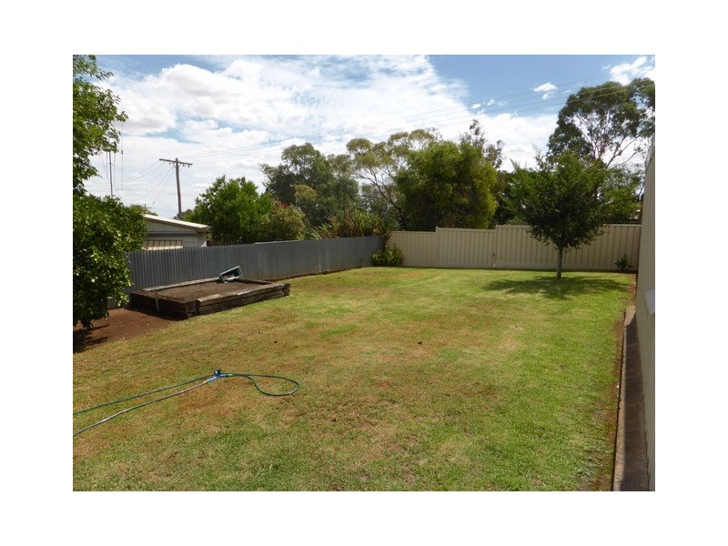 21 Dalley Street, Parkes NSW 2870