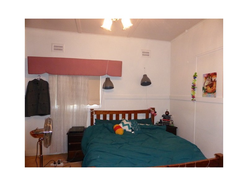 63 Bushman Street, Parkes NSW 2870