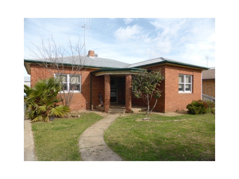 7 Grenfell Street, Parkes NSW 2870