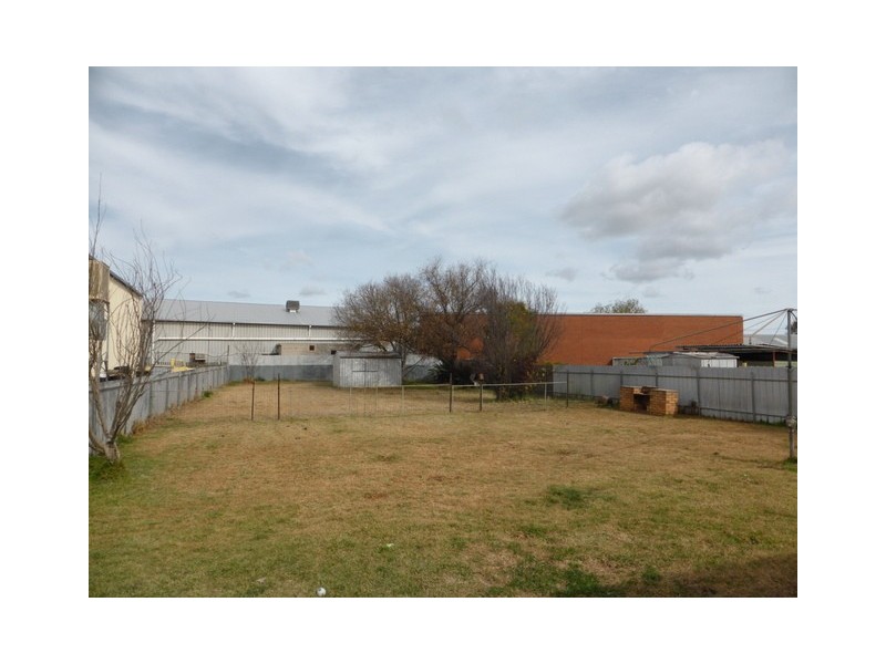 7 Grenfell Street, Parkes NSW 2870