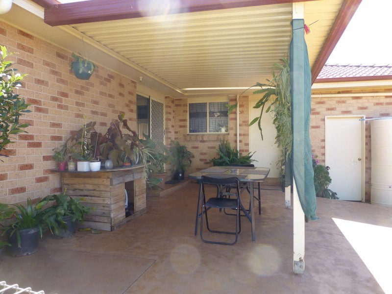 3 Guillan Place, Parkes NSW 2870