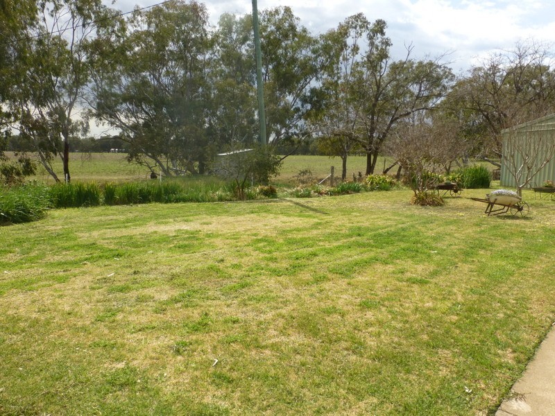 8834 Henry Parkes Way, Parkes NSW 2870